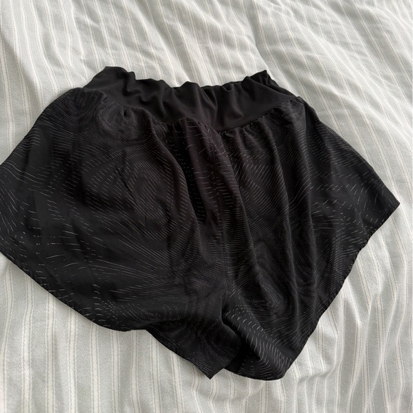 Fabletics shorts - Picture 2 of 2